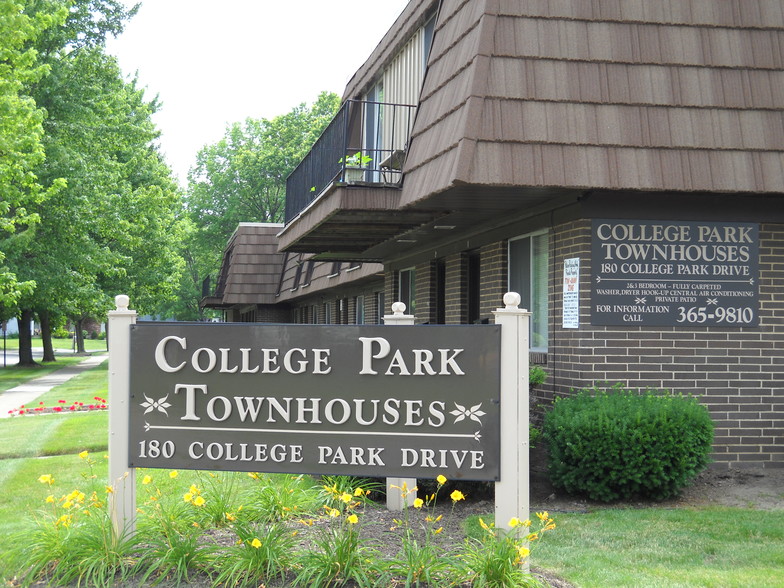 Building Photo - College Park Apartments