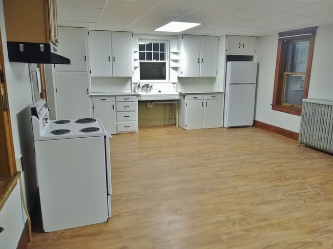 Building Photo - 514 Broadway