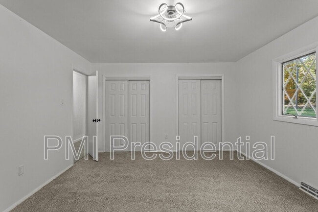 Building Photo - 4560 E Williamsburg Rd