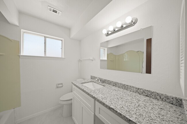 Building Photo - 2531 Anzalone Dr