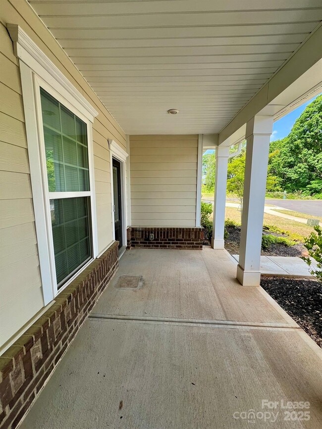 Building Photo - 25017 Westwick Ln