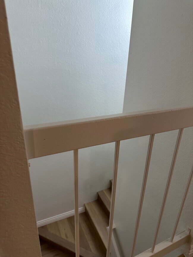 Building Photo - 1893 Cherokee Dr