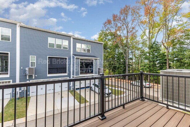 Building Photo - 306 New Gallant Dr