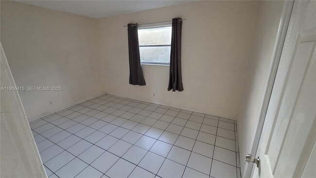 Building Photo - 8704 NW 35th St