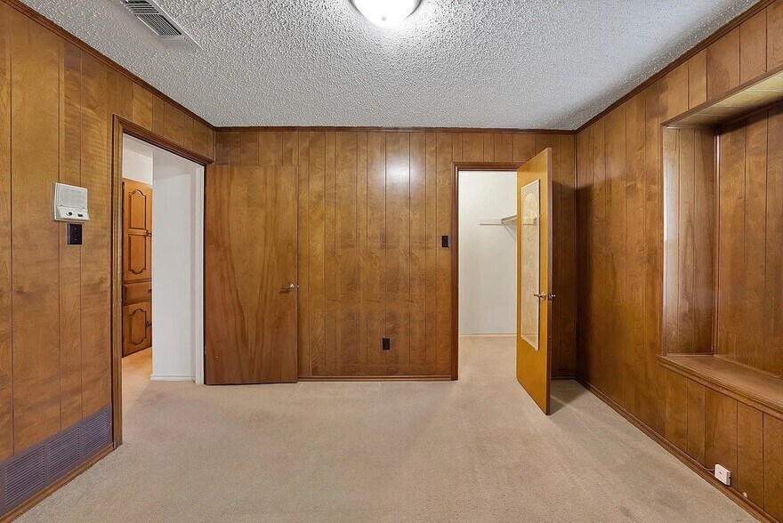 Building Photo - 2505 Ironwood Ct