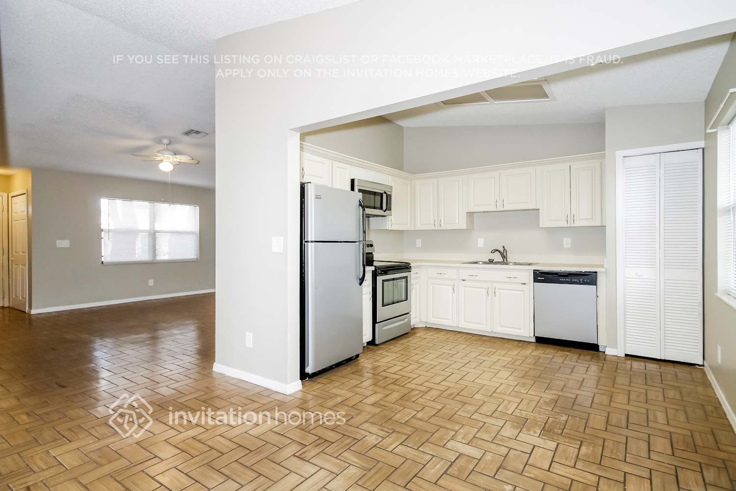 Building Photo - 12783 Pineway Dr