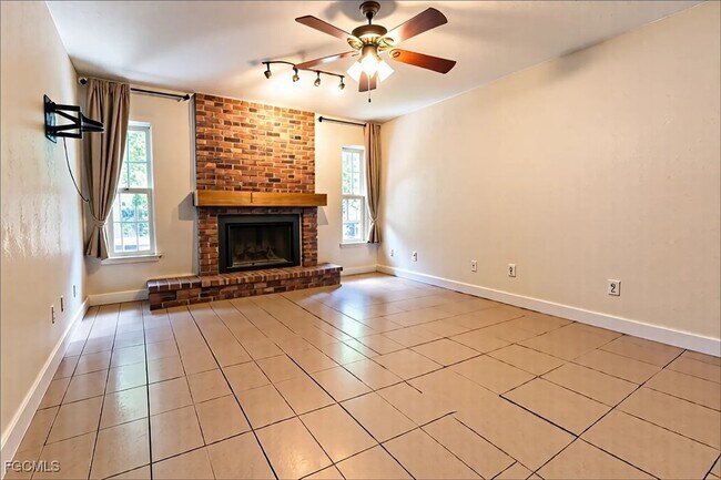 Building Photo - 1453 Claret Ct