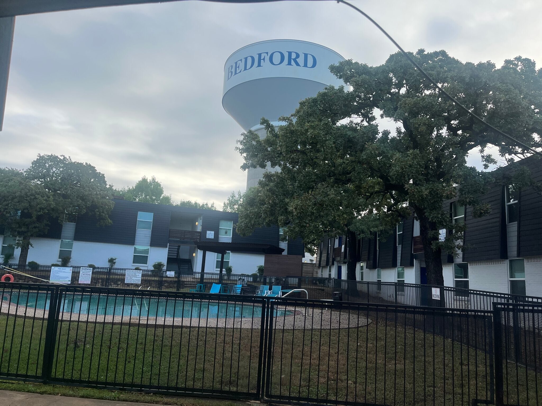 Building Photo - 531 Bedford Rd