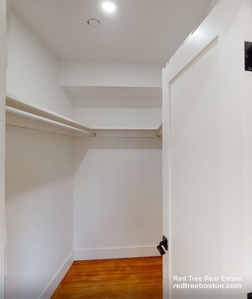 Unit 3 - 93 Williston Rd