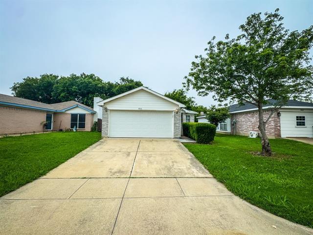 Primary Photo - 10616 Shadywood Dr