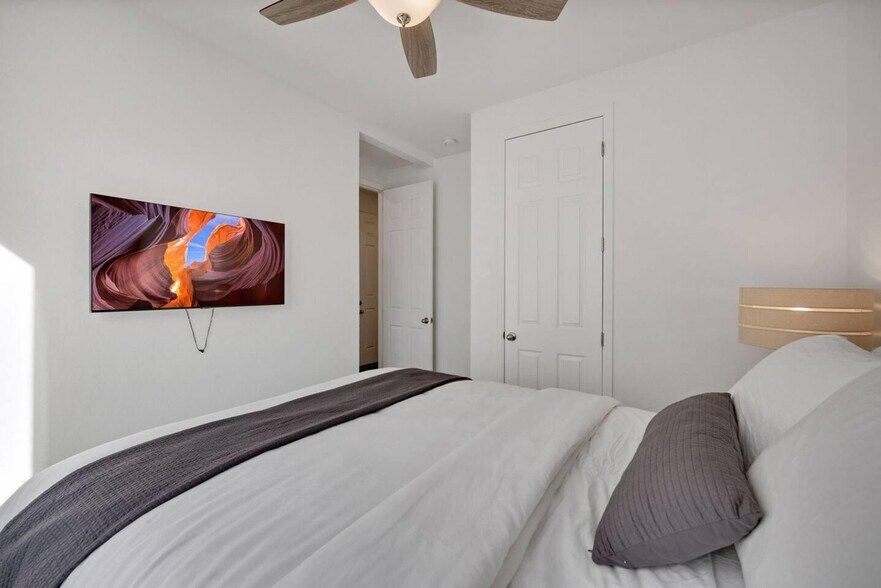 Building Photo - 5888 Indian Wls Ct