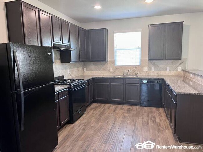 Building Photo - Welcome Home!