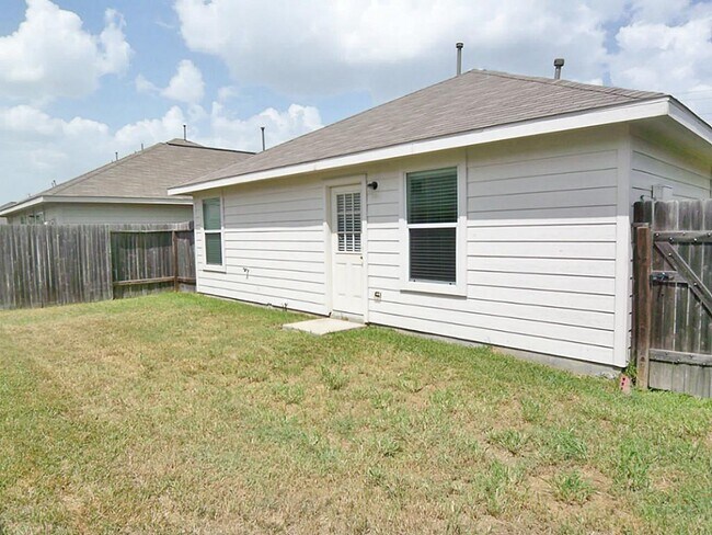 Building Photo - 7335 Kransburg Ranch Dr