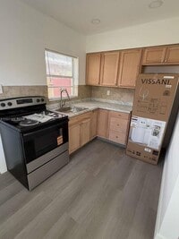 Building Photo - 2316 Madison St