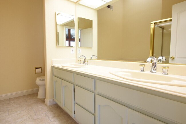 Building Photo - 3277 Carol Leaf Ct