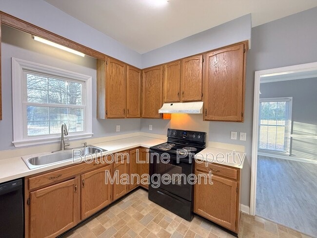 Building Photo - 13446 Cassington Ct