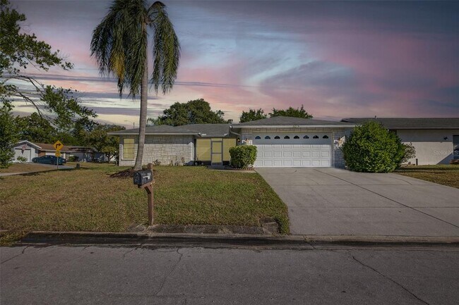 Primary Photo - 8015 San Fernando Dr