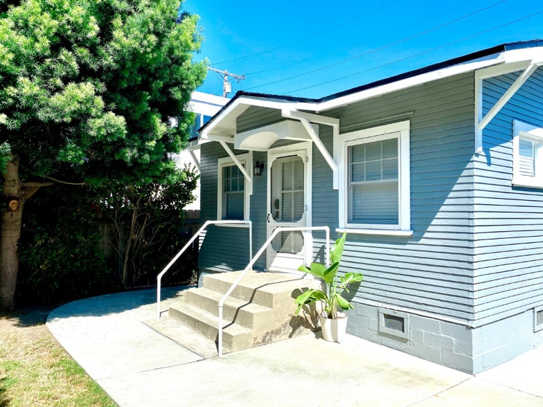 Building Photo - 4747 35th St