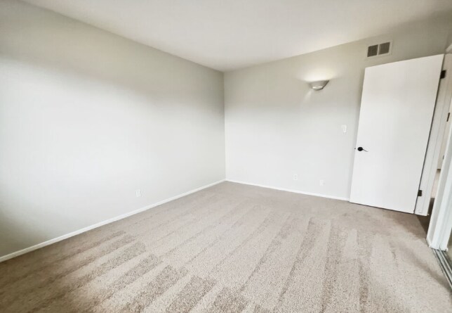 Building Photo - 174 Gardenia Ave