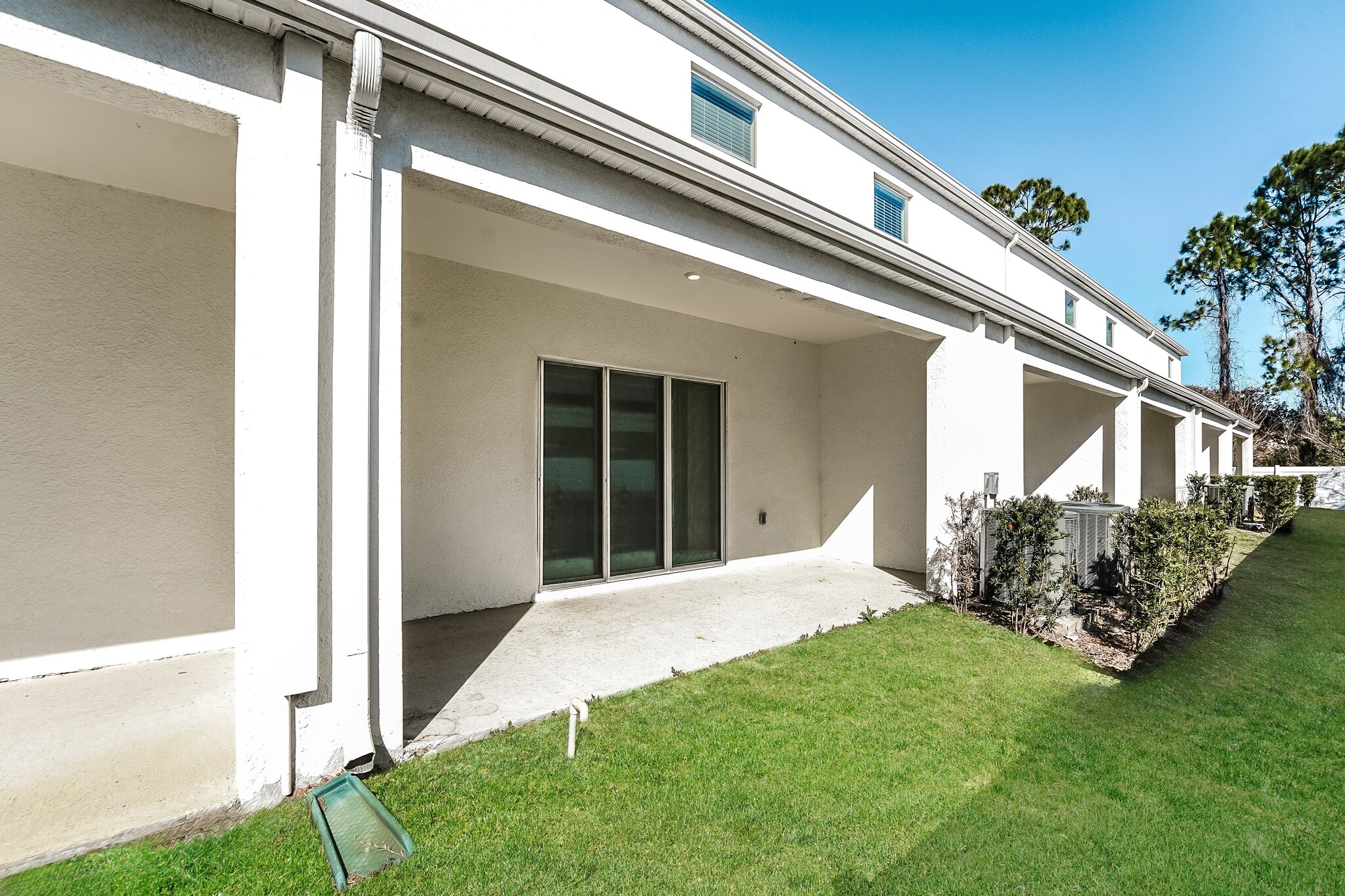 Building Photo - 43 N Center St