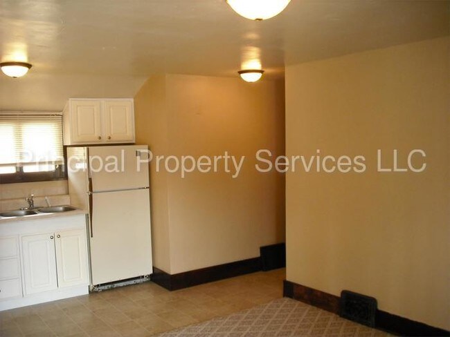 Primary Photo - 717 Pine St