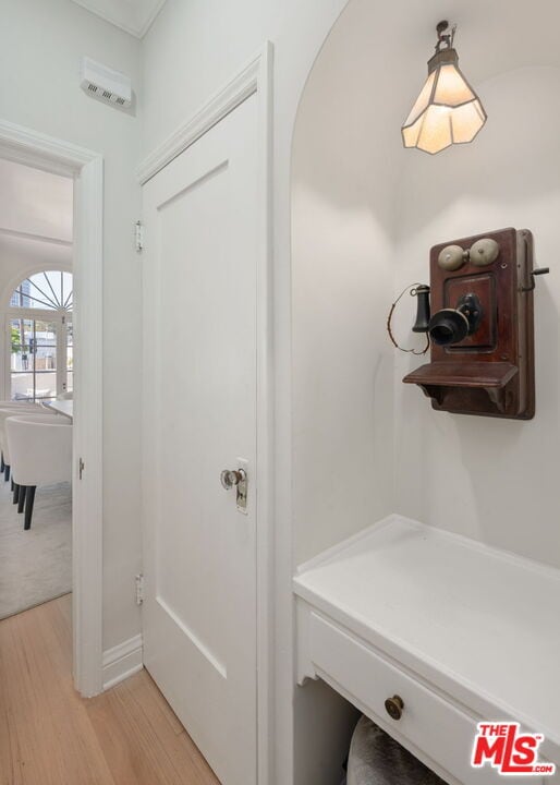 Building Photo - 802 Cochran Ave