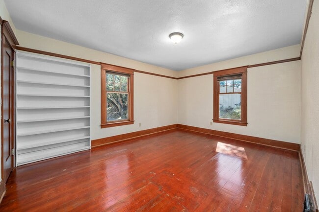 Building Photo - 6843 Santa Lucia Rd