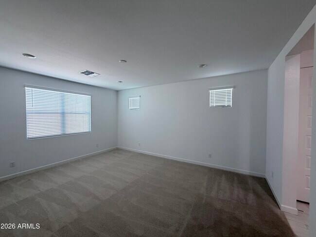 Building Photo - 6972 W Buckhorn Trail