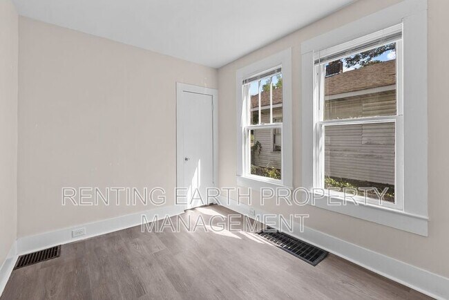 Building Photo - 2028 Avenue V