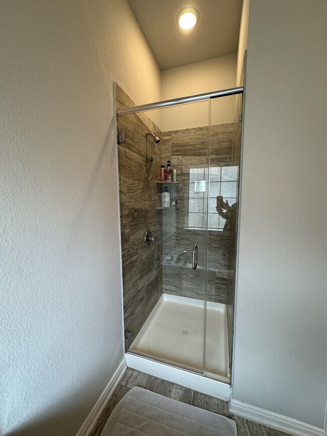 Building Photo - 8314 Stonehollow