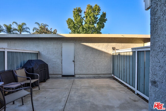 Building Photo - 926 W Philadelphia St