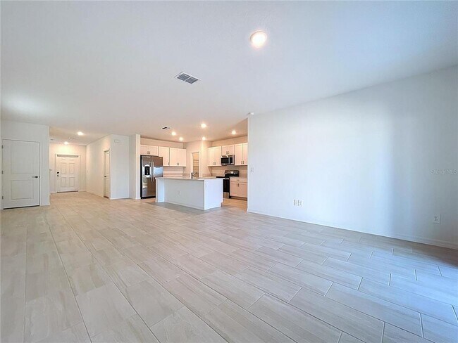 Building Photo - 17498 Happytrails St