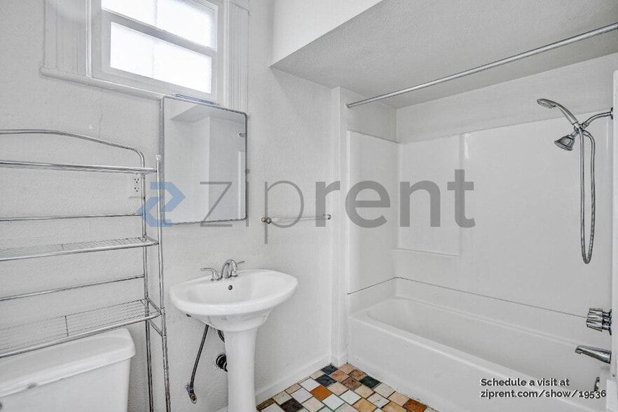 Building Photo - 965 56th St