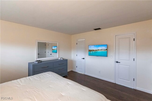 Building Photo - 6775 Lake McGregor Cir