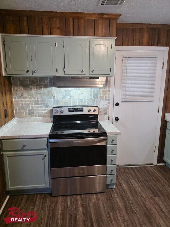 Building Photo - 3 Bedroom House in Hephzibah, Georgia