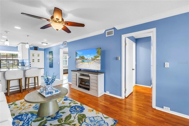 Building Photo - 9224 Mission Oaks Blvd