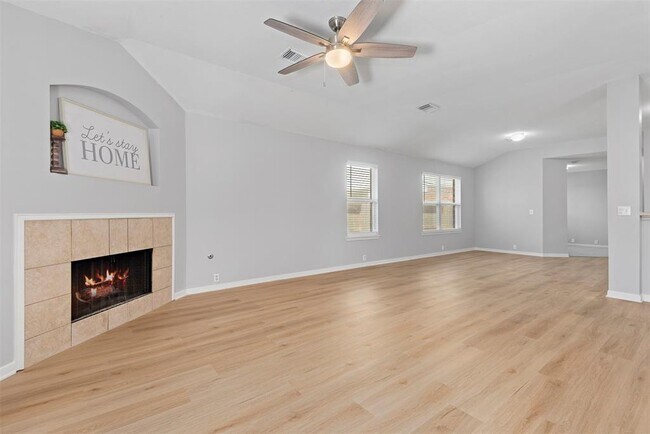 Building Photo - 11811 Skydale Dr