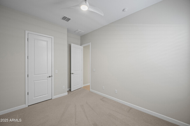 Building Photo - 6611 E Marisa Ln