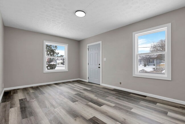 Building Photo - 1110 Fairwood Ave