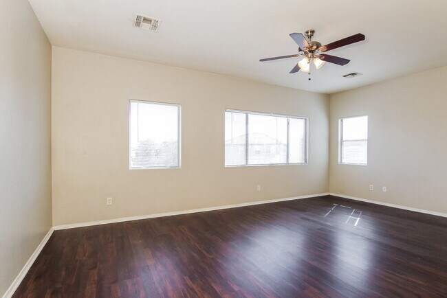Building Photo - 9021 W Whyman Ave