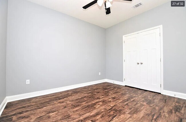 Building Photo - 3948 Crusader Ct