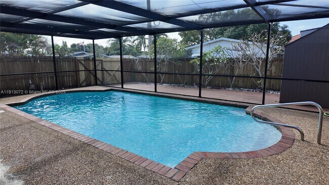 Building Photo - 2100 N 57th Way