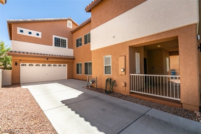 Building Photo - 8909 Houston Ridge Ave