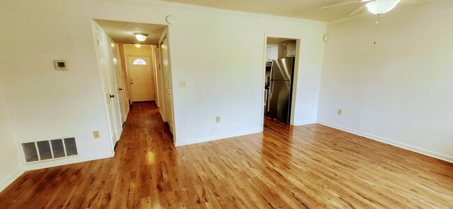 Building Photo - 5595 Executive Way