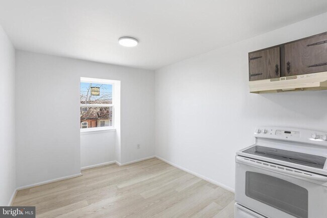 Building Photo - 1242 Liberte Ct