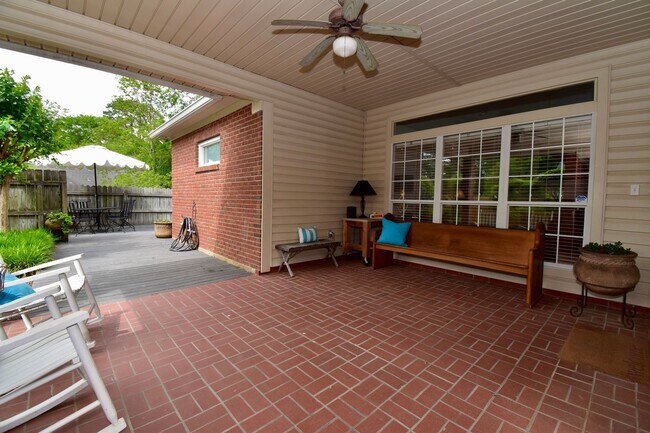 Building Photo - 3 Bed, 2 Bath Home in Ruston