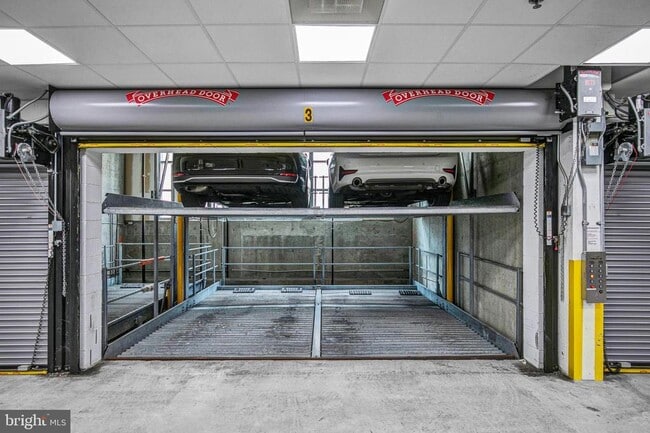 Building Photo - 460 New York Ave NW