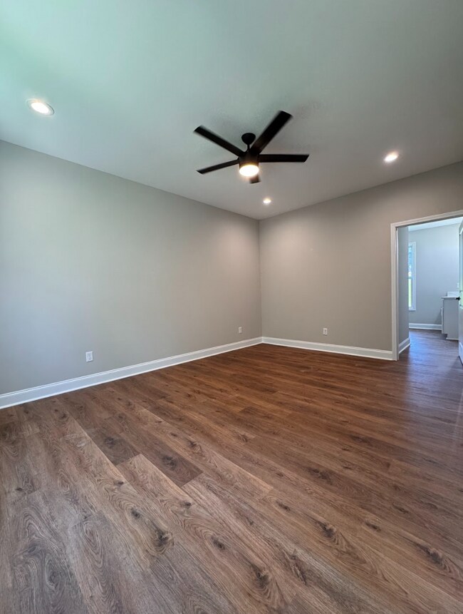 Building Photo - Spacious 5-Bedroom Greenville Home with 3.5 Baths, 2-Car Garage & Walkout Basement