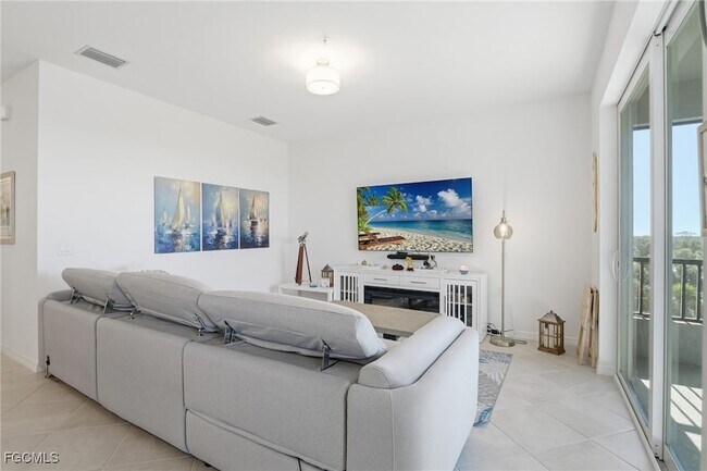 Building Photo - 14161 Heritage Landing Blvd