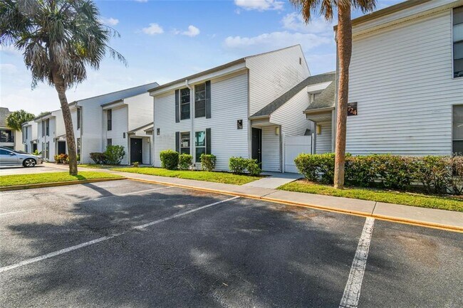 Building Photo - 726 Haven Pl